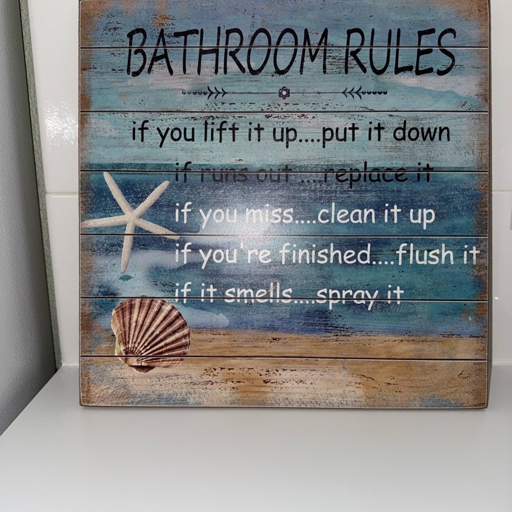 Rustic Bathroom Rules Sign with Seashell Design - Picture 3 of 4